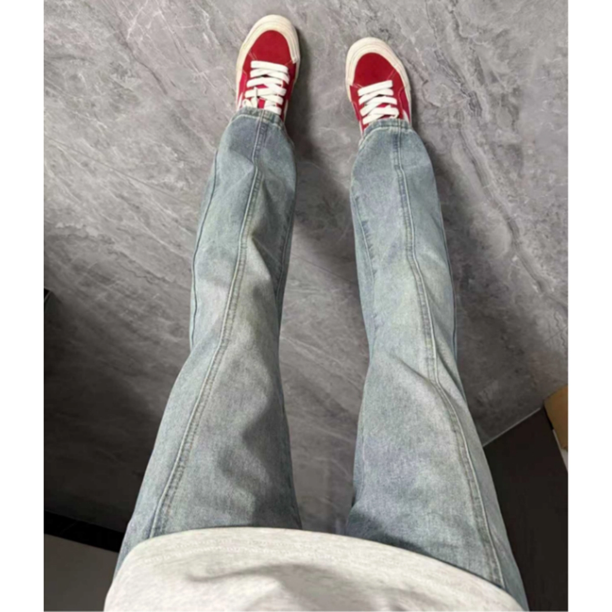 DEMAVIE vibe