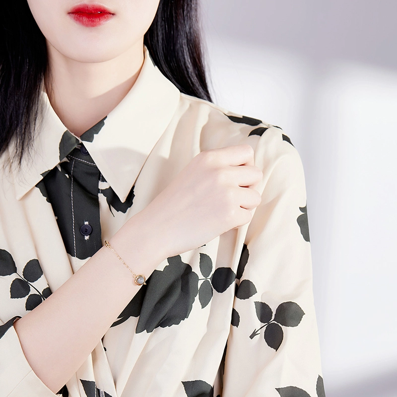 LILYLOTTY ins