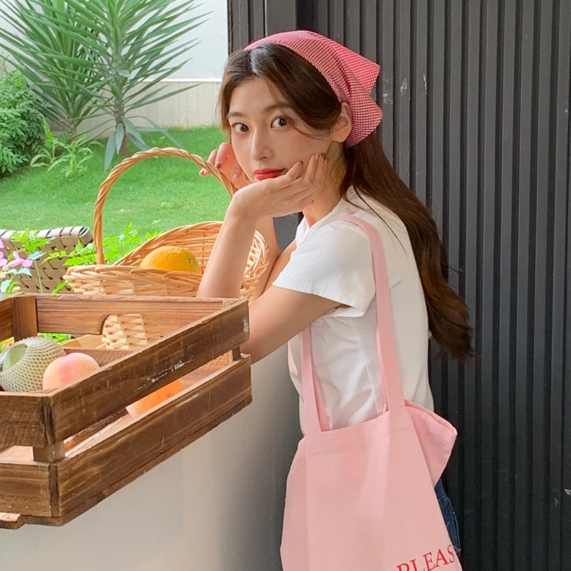 LILYLOTTY ins