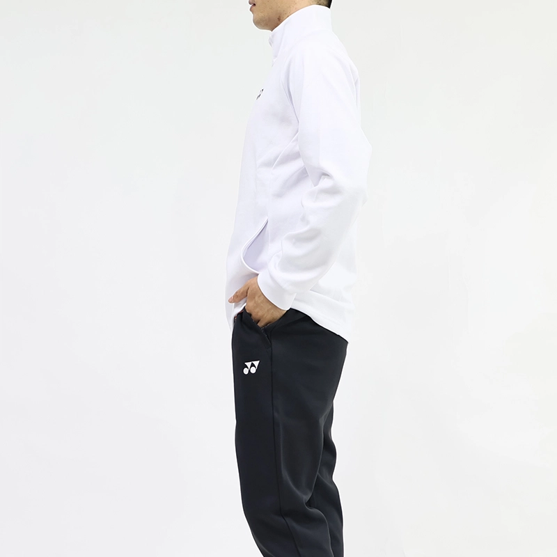YONEX