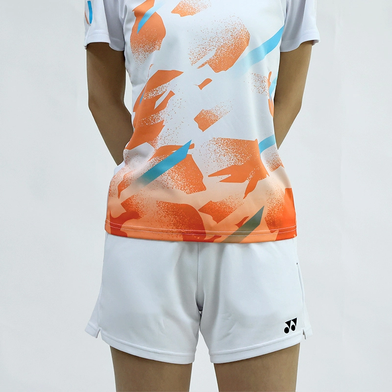 YONEX