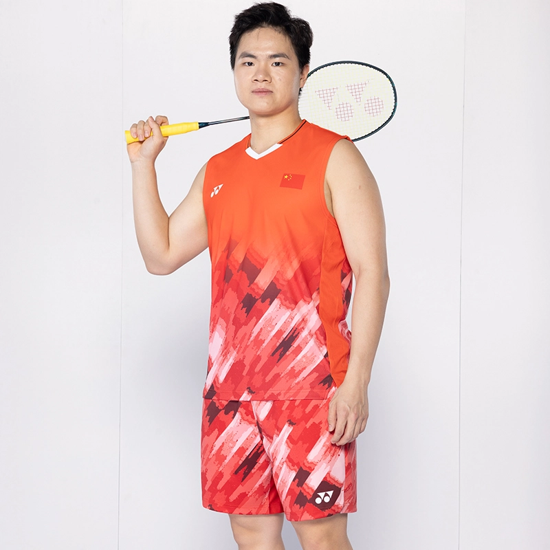 YONEX