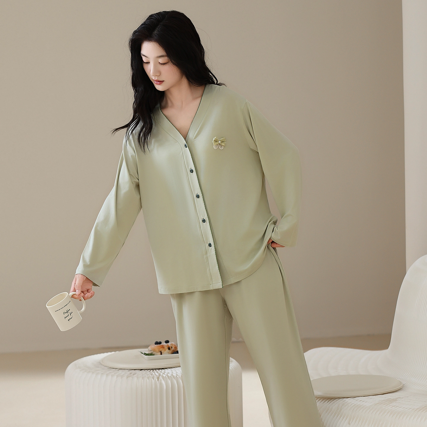 芬腾可安 秋冬季精致浅色系亲肤简约显瘦家居服睡衣套装 女款