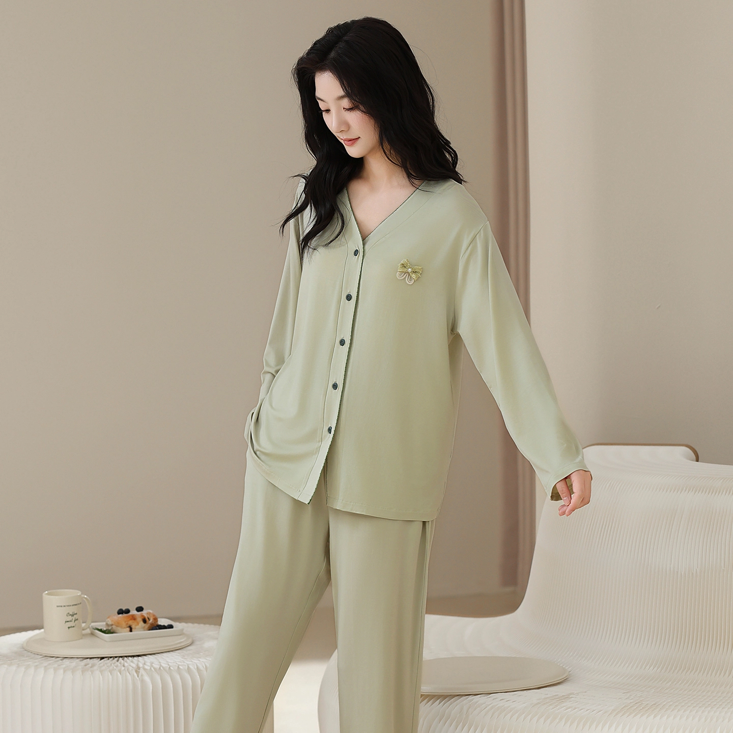 芬腾可安 秋冬季精致浅色系亲肤简约显瘦家居服睡衣套装 女款