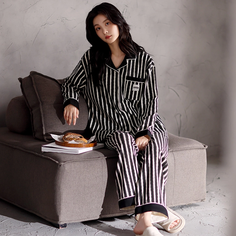 芬腾可安 秋冬季纯棉开衫舒适带固定杯垫一体式柔软简约家居服睡衣套装 女款