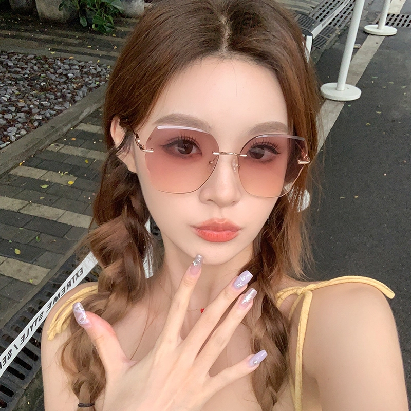 佐川 时髦渐变色墨镜 显瘦高清尼龙防紫外线 合金 不规则形 太阳眼镜 男女同款情侣款