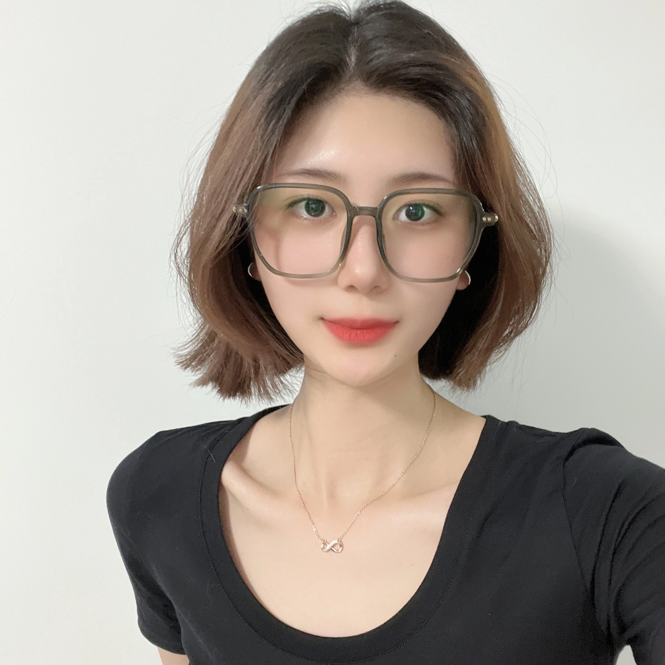 【联系客服可配度数】 佐川 智能感光变色防蓝光防紫外线时尚大框显脸小平光 方形 功能性眼镜 男女同款情侣款 礼盒装