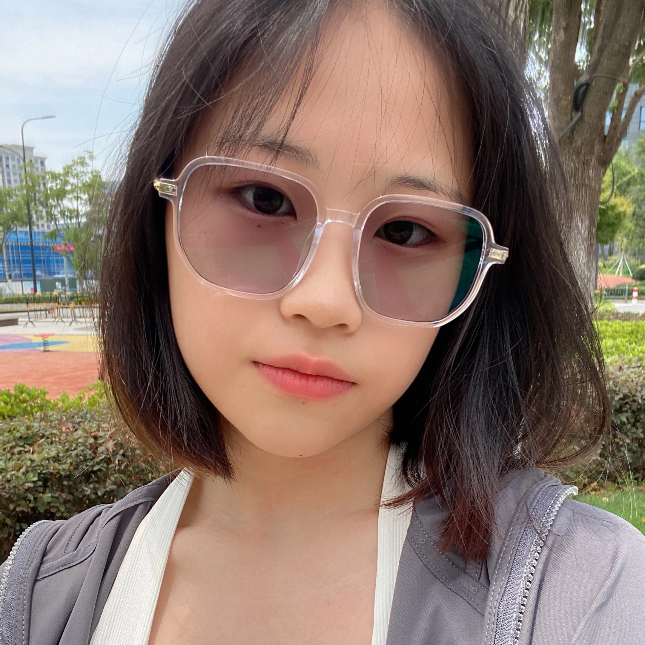 【联系客服可配度数】 佐川 智能感光变色防蓝光防紫外线时尚大框显脸小平光 方形 功能性眼镜 男女同款情侣款 礼盒装