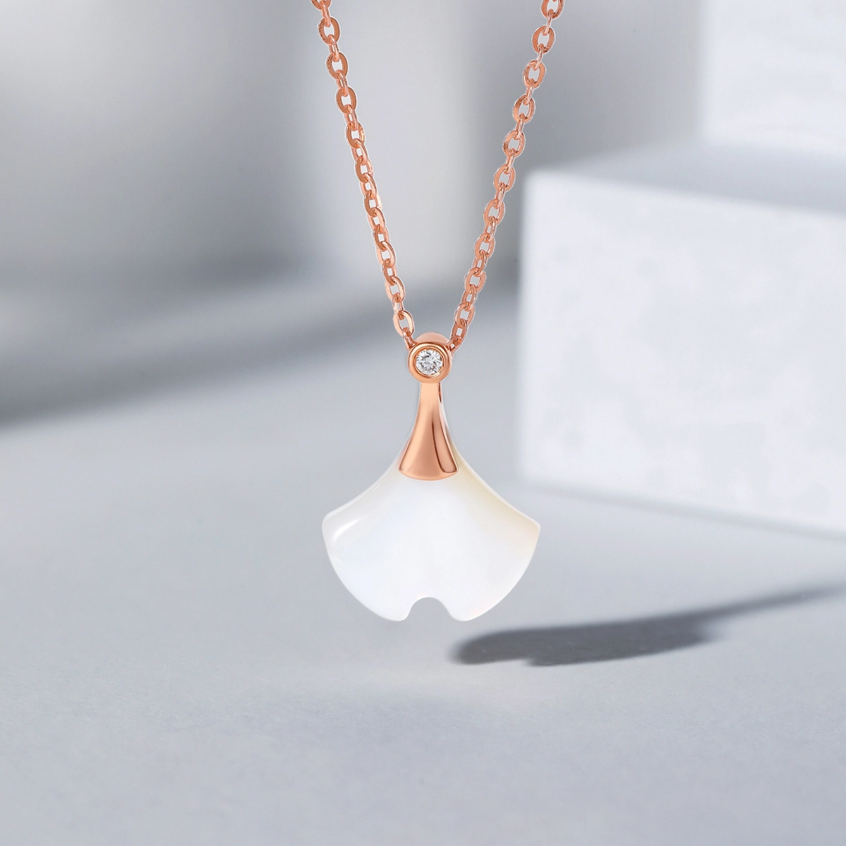 ins 18K