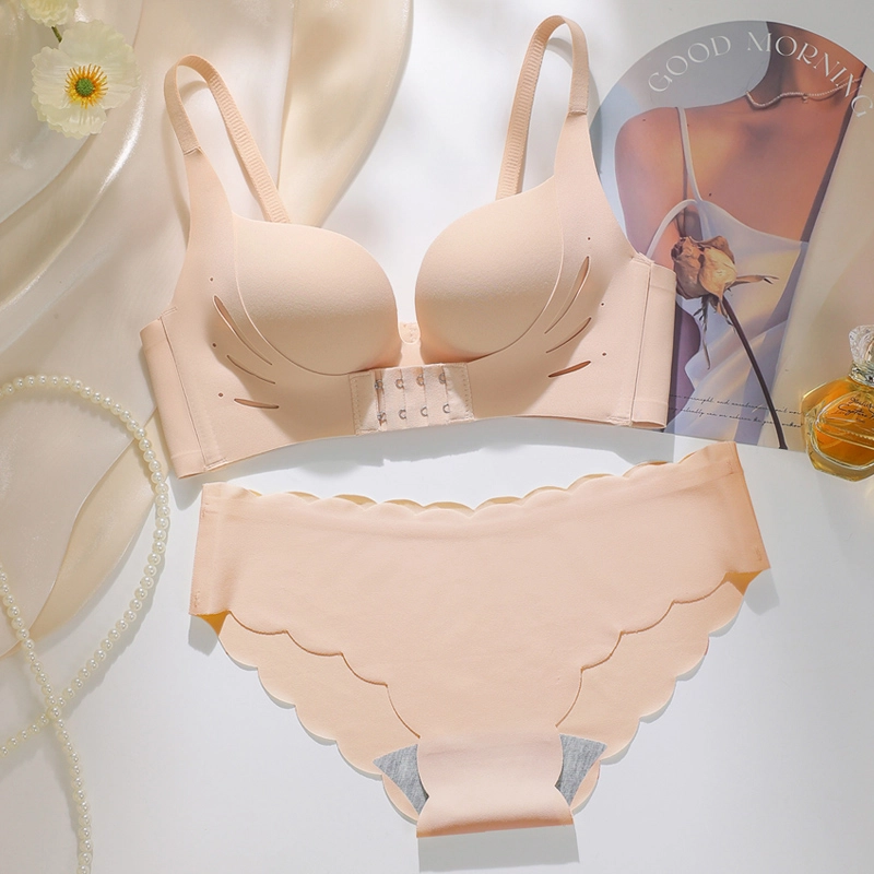 芬腾 小胸显大聚拢无痕收副乳防下垂内衣裤套装 女款