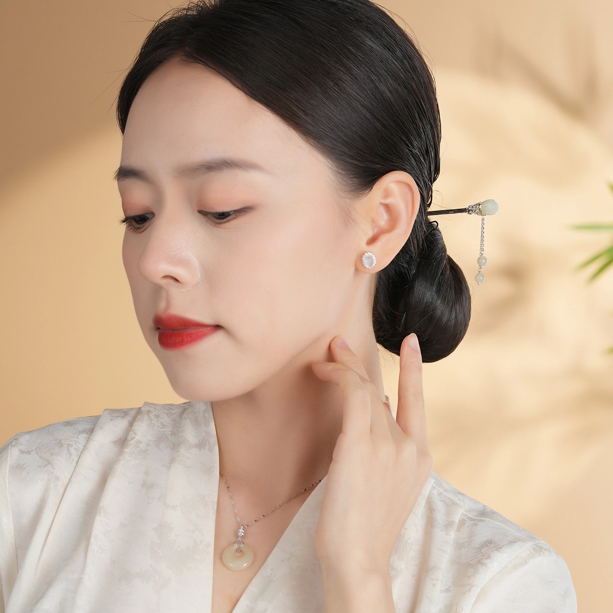 银意坊 玉兰花流苏发簪 国风新中式 古风 和田玉 其他和田玉 女款 青白玉 礼盒