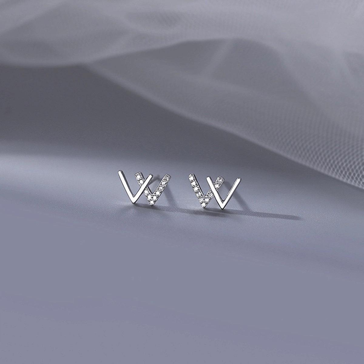 W 925