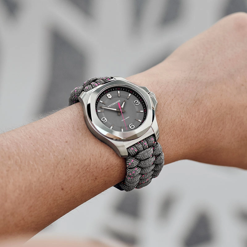 VICTORINOX 100 18mm 241920