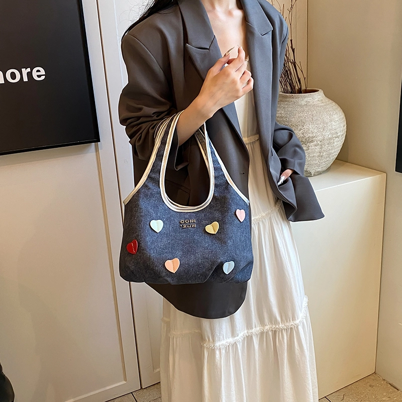 三只小鸭 时尚简约休闲百搭爱心 特殊材质 单肩包 常规 女款 米白色/蓝色