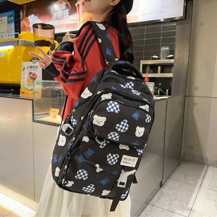 三只小鸭 女双肩包女新款韩版学生包中小学生书包原宿风背包尼龙卡通包  多色 女款