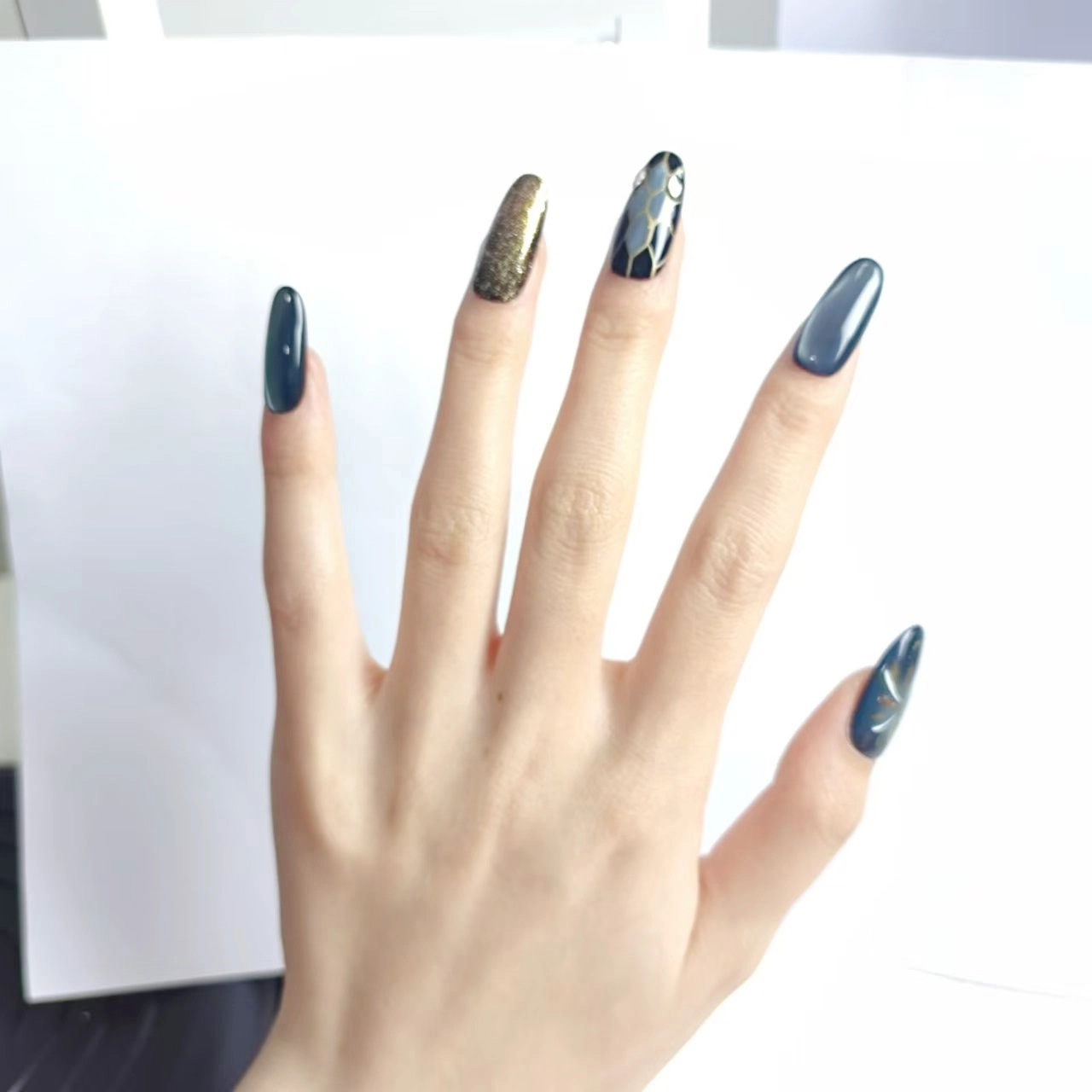 美甲熊 宝格暗银  椭圆