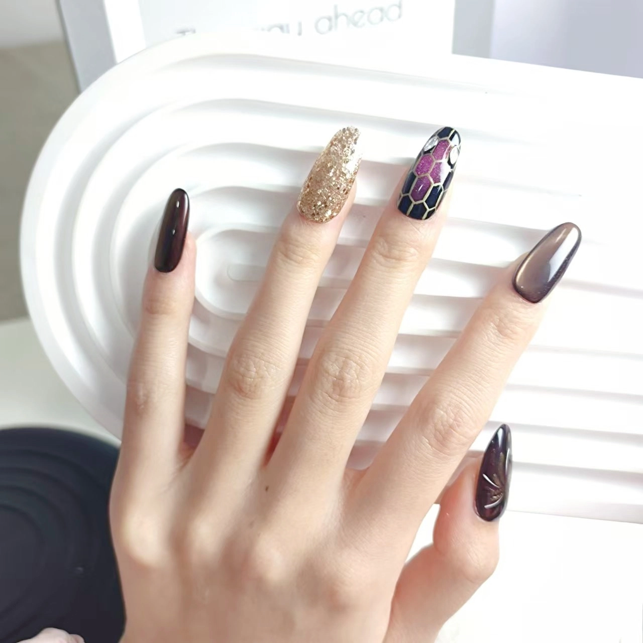 美甲熊 宝格暗夜紫烟花  椭圆