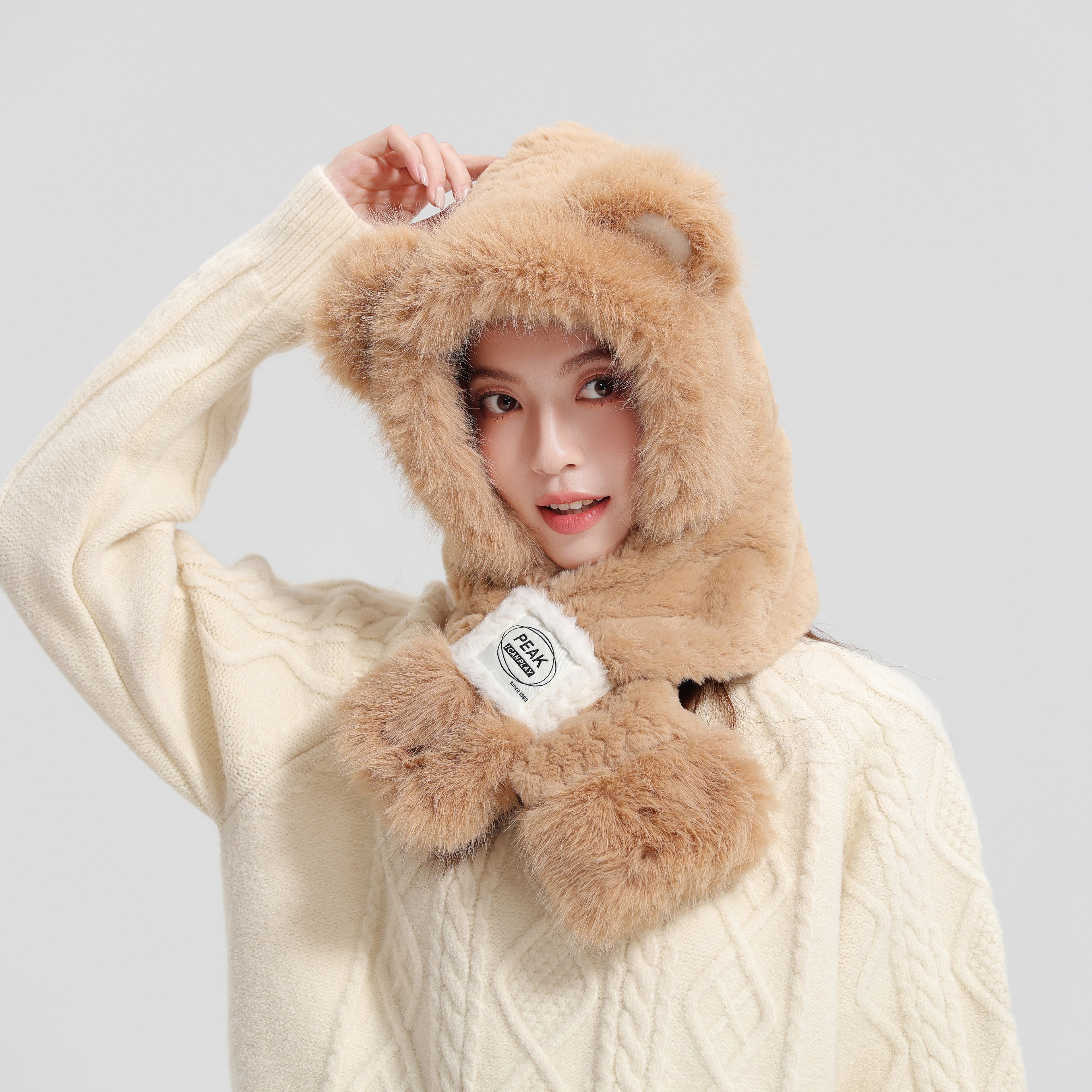 匹克 御寒甜美可爱时尚小熊柔软舒适礼盒装 聚酯纤维 帽子 女款