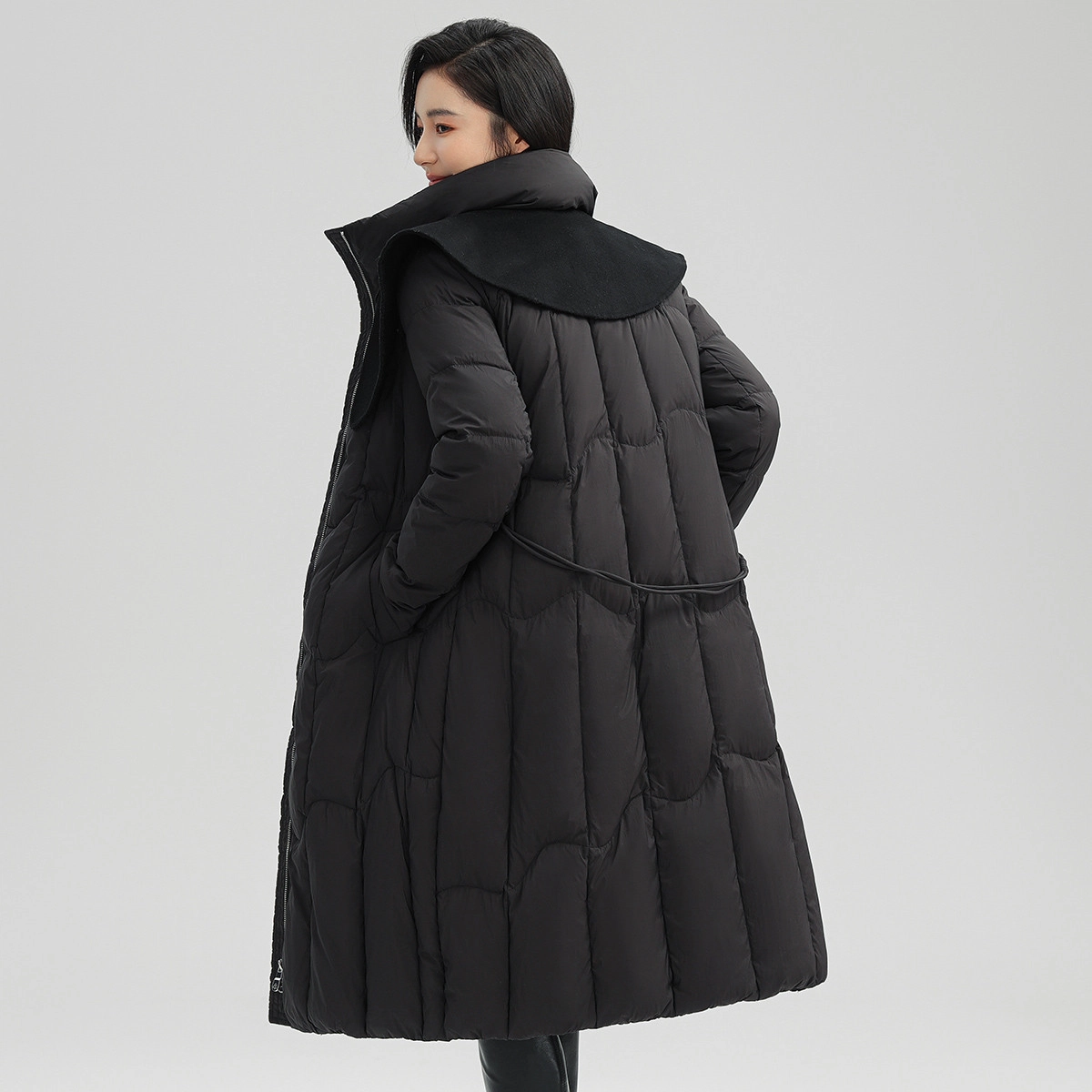 鸭鸭 时尚纯色休闲翻领百搭保暖长袖羽绒服 女款