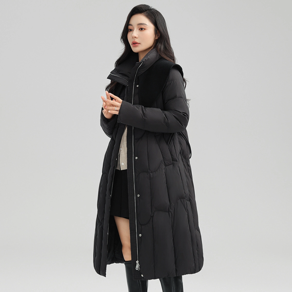 鸭鸭 时尚纯色休闲翻领百搭保暖长袖羽绒服 女款