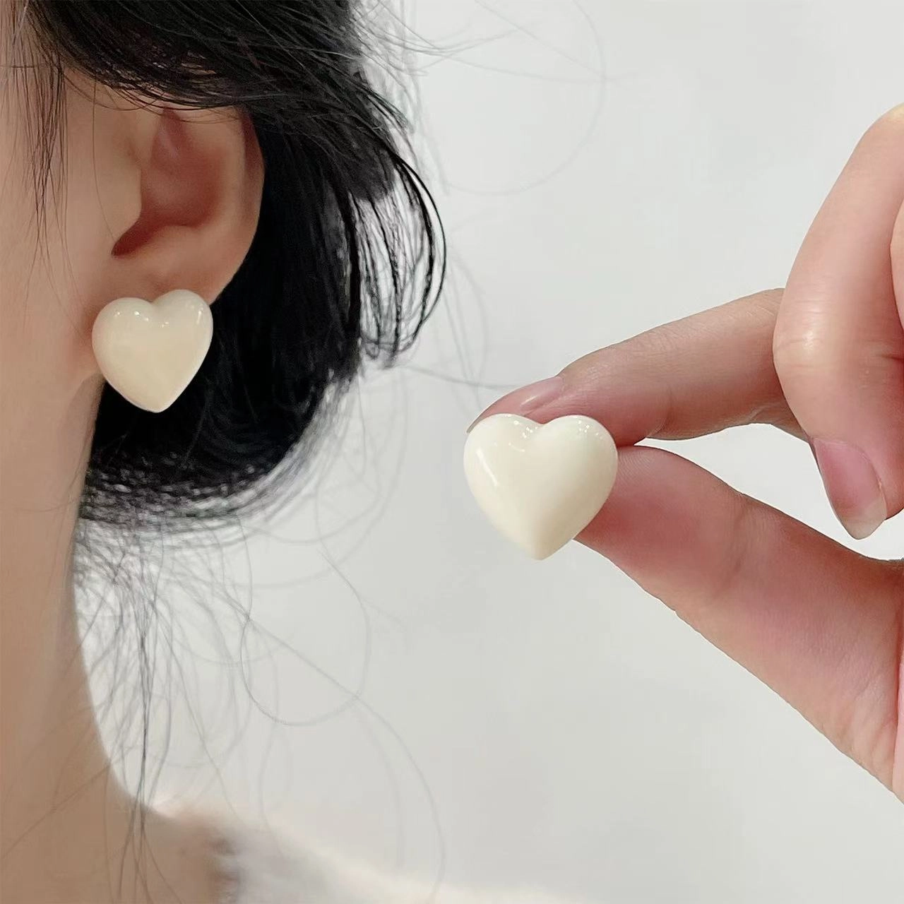 金鹿王 复古爱心耳环 树脂 耳钉 男女同款情侣款