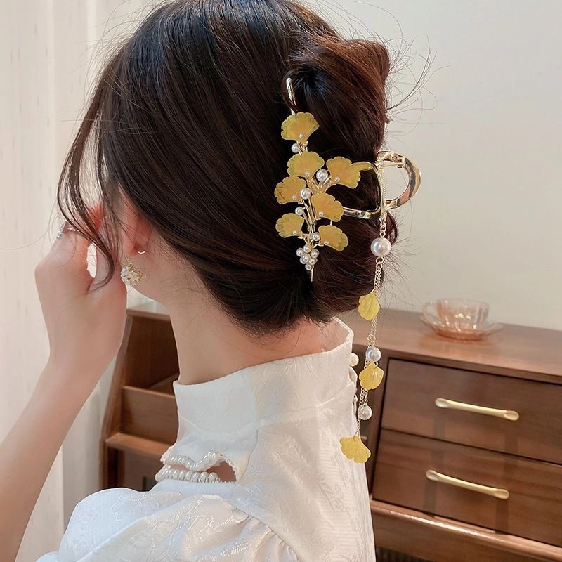 建禄 高级感黄色银杏叶简约小清新小众鲨鱼设计优雅气质通勤百搭 合金 发夹 女款