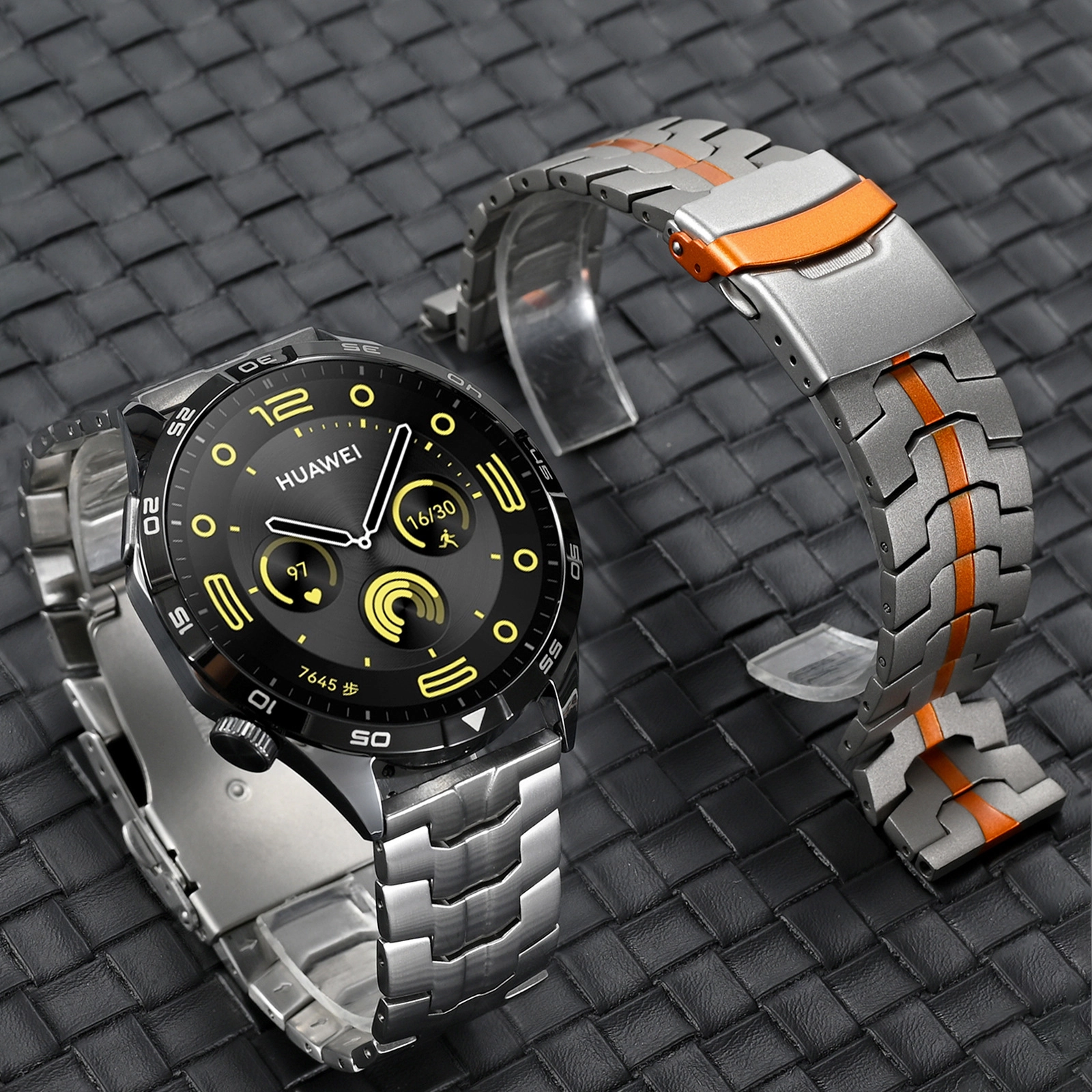 Akkerds Watch34 GT4