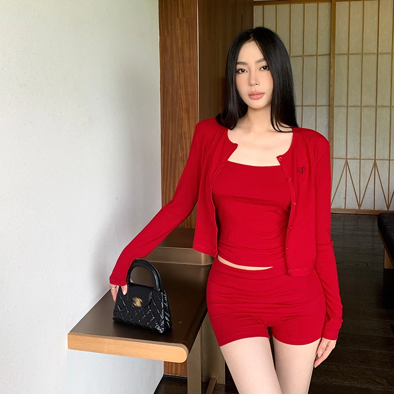 周淼 修身纯色套头吊带 女款