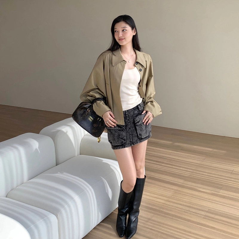周淼 纯色设计气质高级感百搭短款修身背心 女款