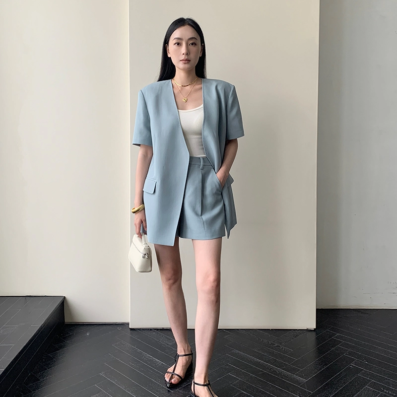 周淼 清凉麻感无领垫肩休闲西装 女款