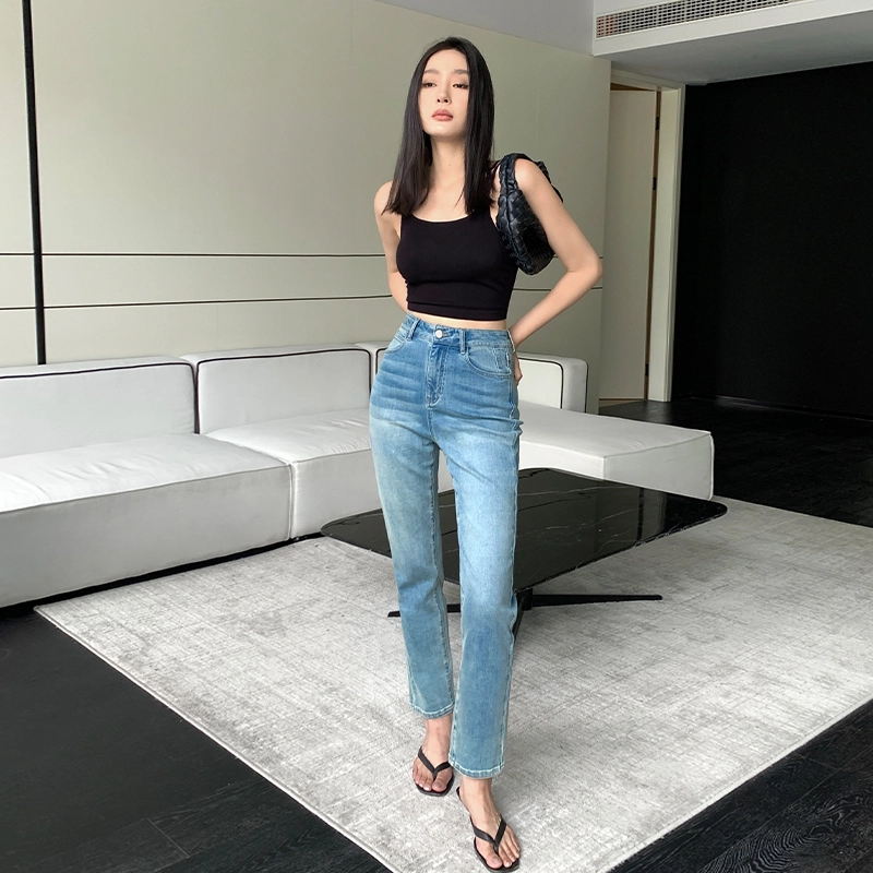 周淼 高腰水洗小脚九分牛仔裤 女款 微风蓝