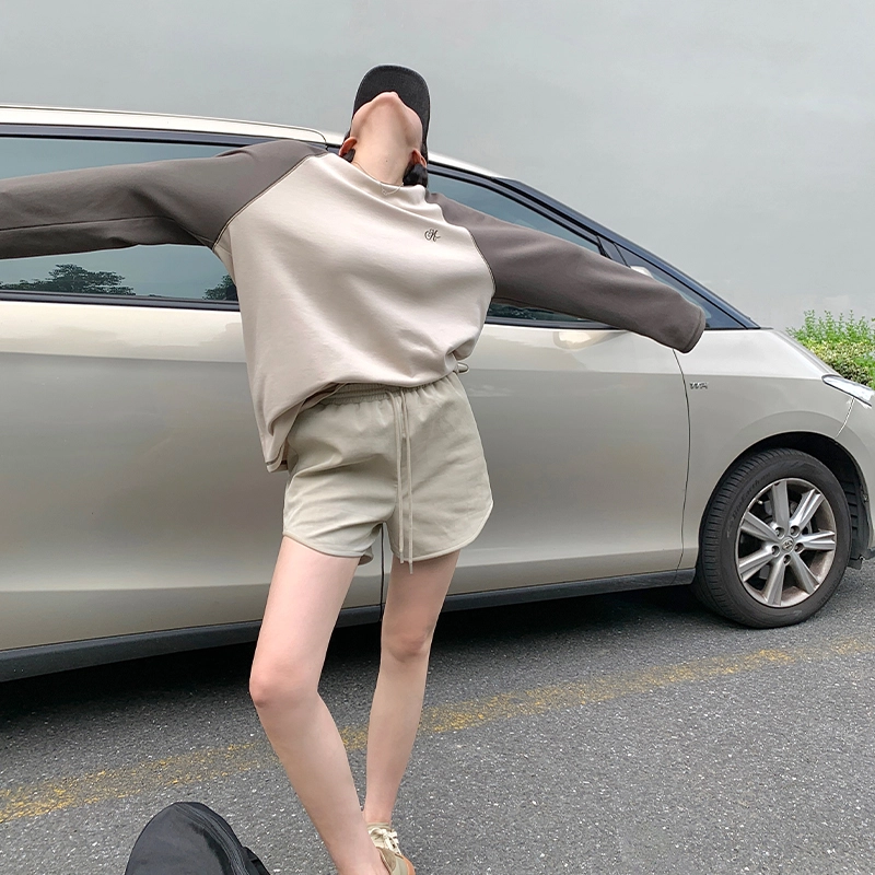 周淼 纯色格子绗线抽绳系带休闲短裤 女款