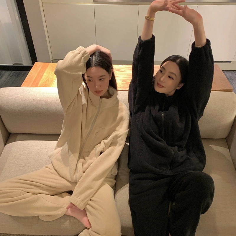 周淼 纯色双面一体绒松紧腰阔腿休闲裤 女款