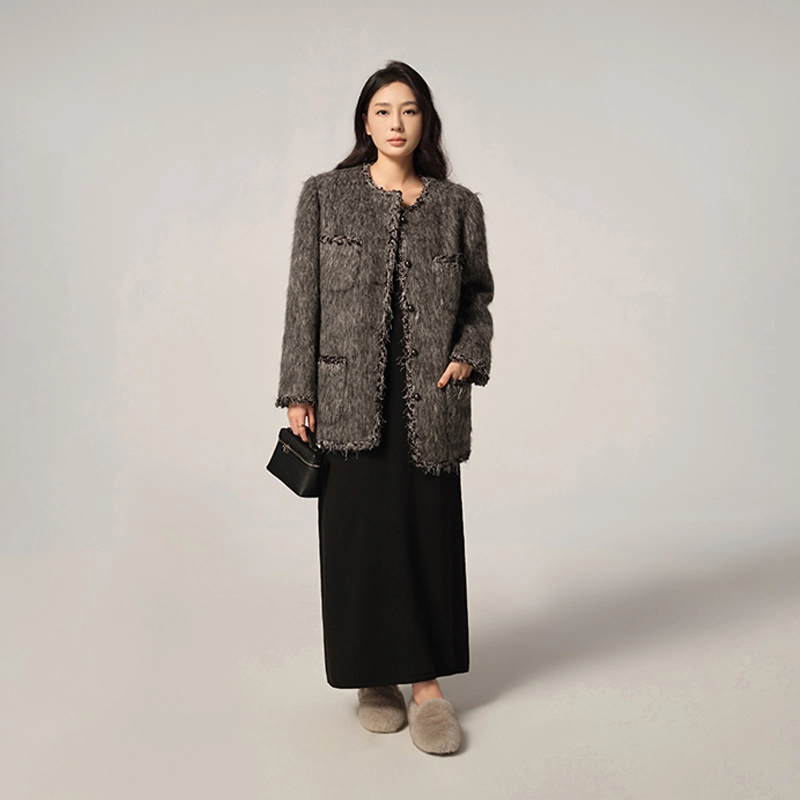 周淼 宽松舒适细腻慵懒针织吊带连衣裙 女款