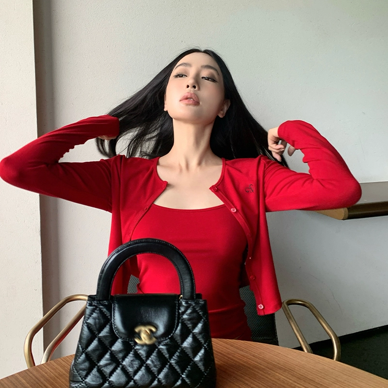 周淼 修身纯色套头吊带 女款