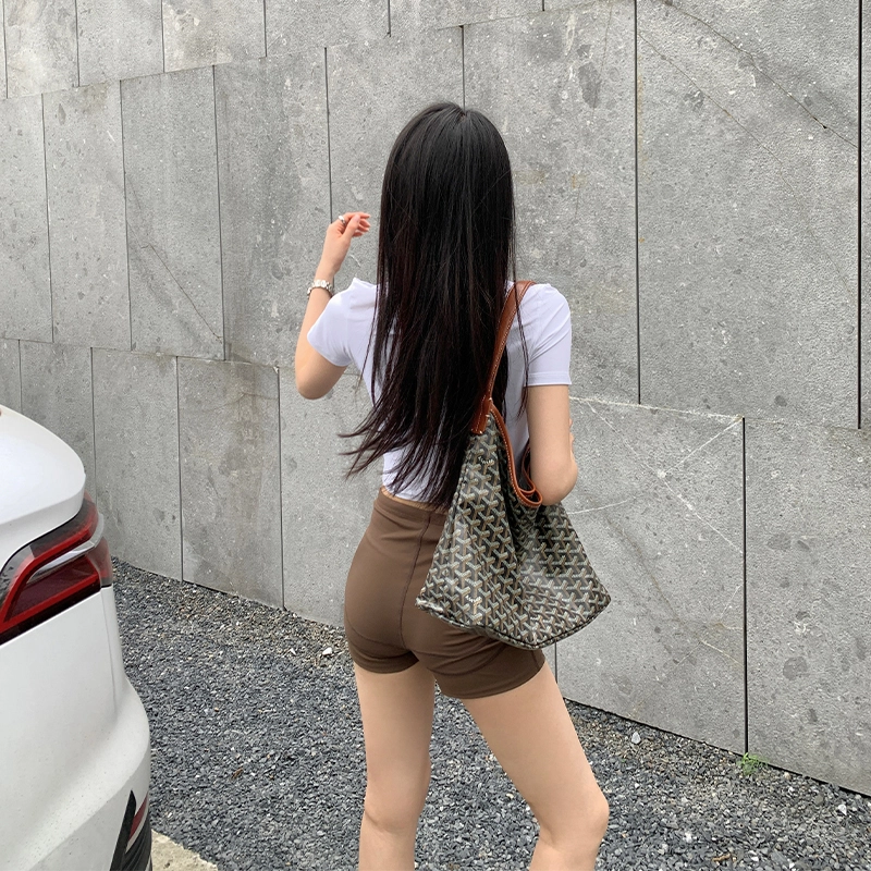 周淼 纯色高腰系带休闲短裤 女款