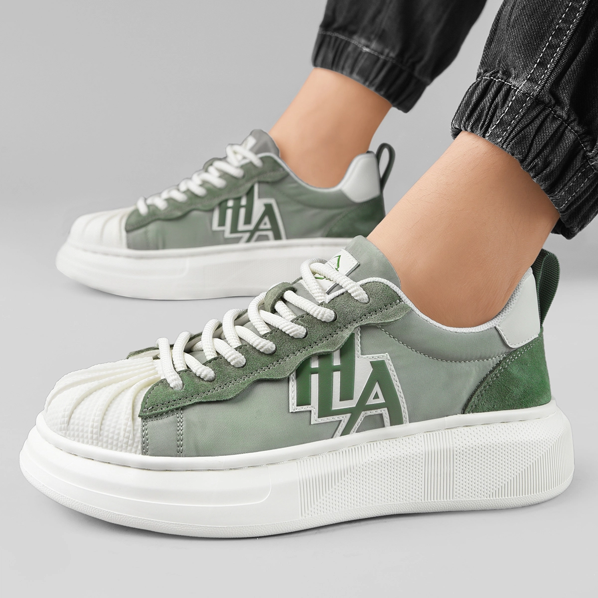 HLA