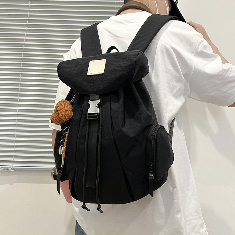 笛贝嘉 韩版简约纯色大容量轻便背包时尚百搭 尼龙 双肩包 常规 男女同款情侣款 多色