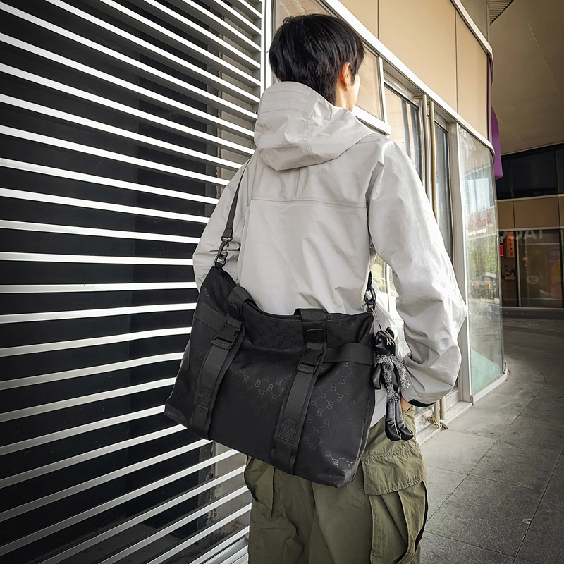 笛贝嘉 港风简约纯色旅行斜挎包休闲运动防水 尼龙 手提包 男女同款情侣款 多色