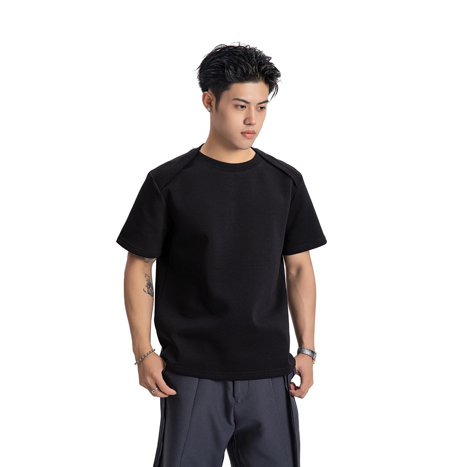 MADE EXTREME T