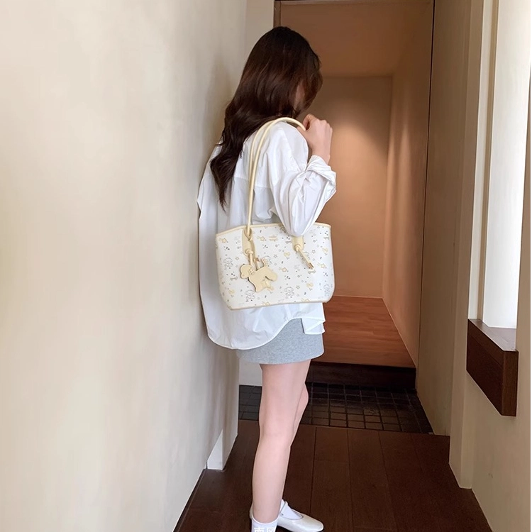 PAYOT