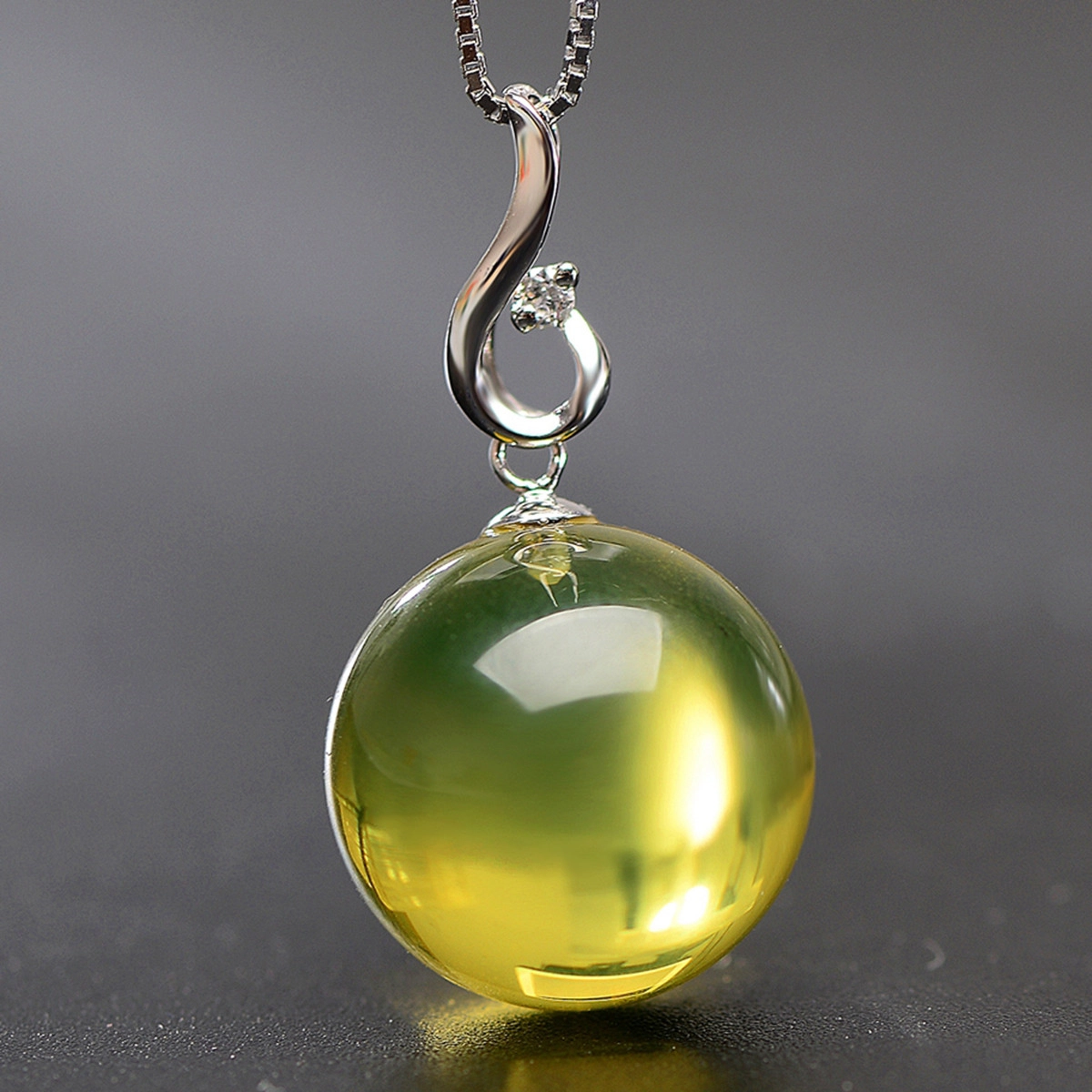MARY WINDSOR 18K