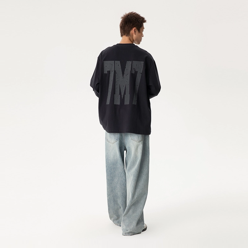 LOVE ME LATER logo7M7T