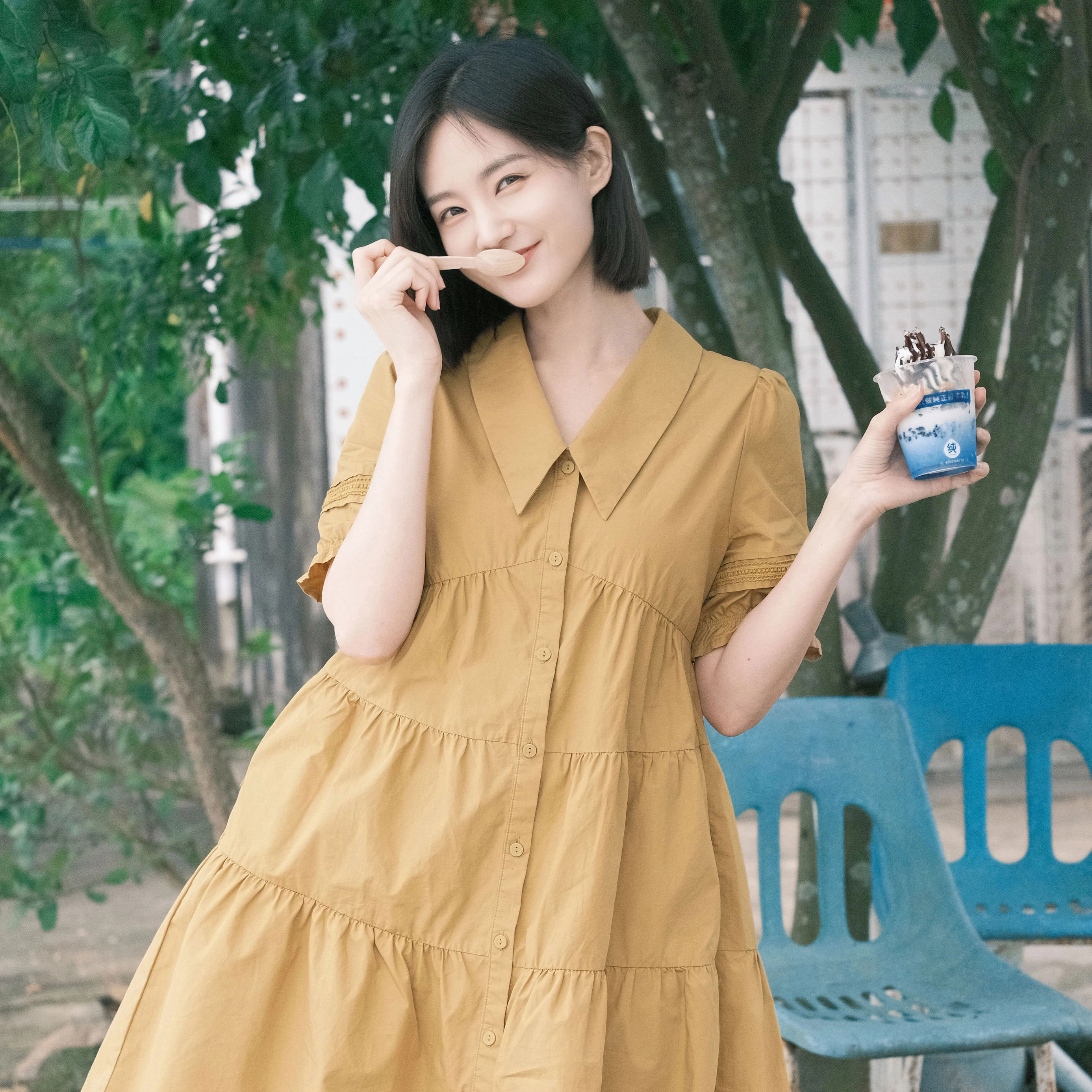 茵曼 【含礼盒装】纯色显瘦翻领泡泡袖短款衬衫连衣裙 女款  小个子显瘦 夏季