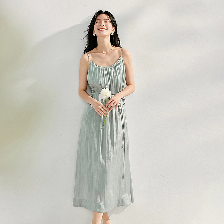 茵曼 纯色圆领中长款吊带连衣裙 女款
