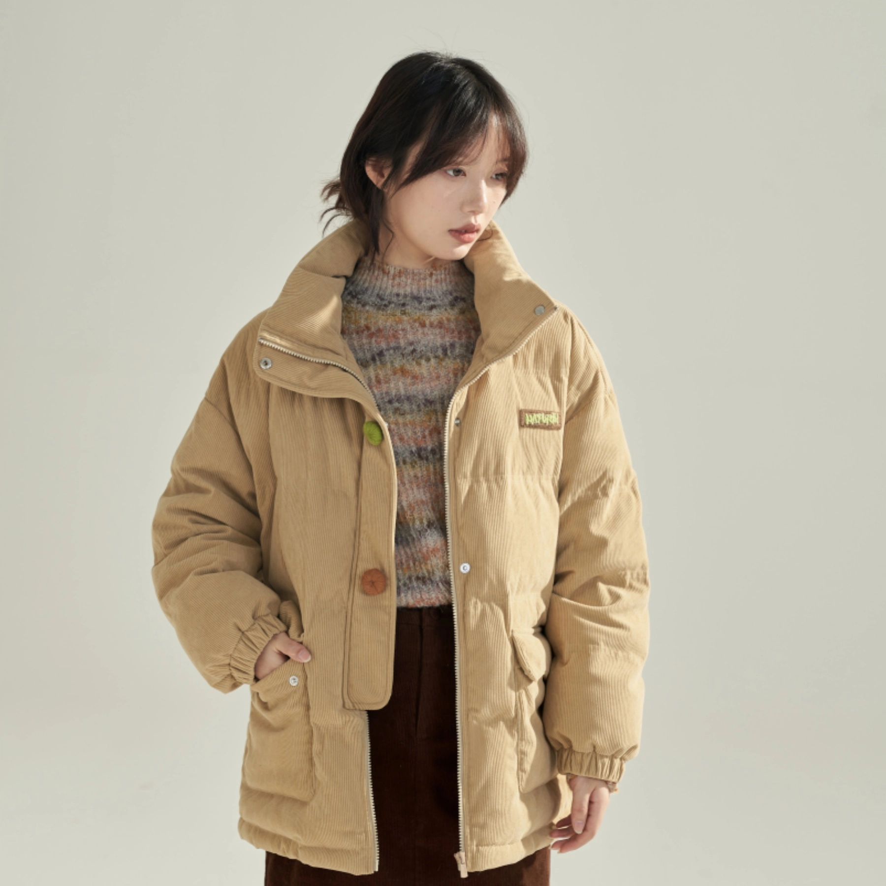 茵曼 立领短款加厚舒适细腻柔和亲肤外套羽绒服 女款
