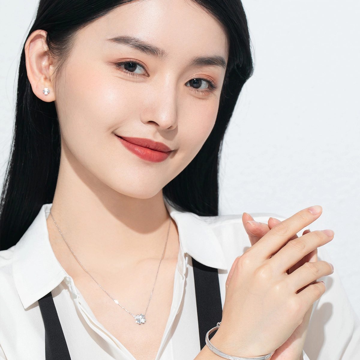 老庙 四叶草 遇见幸运吊坠 经典款高级感 铂金 项链 女款