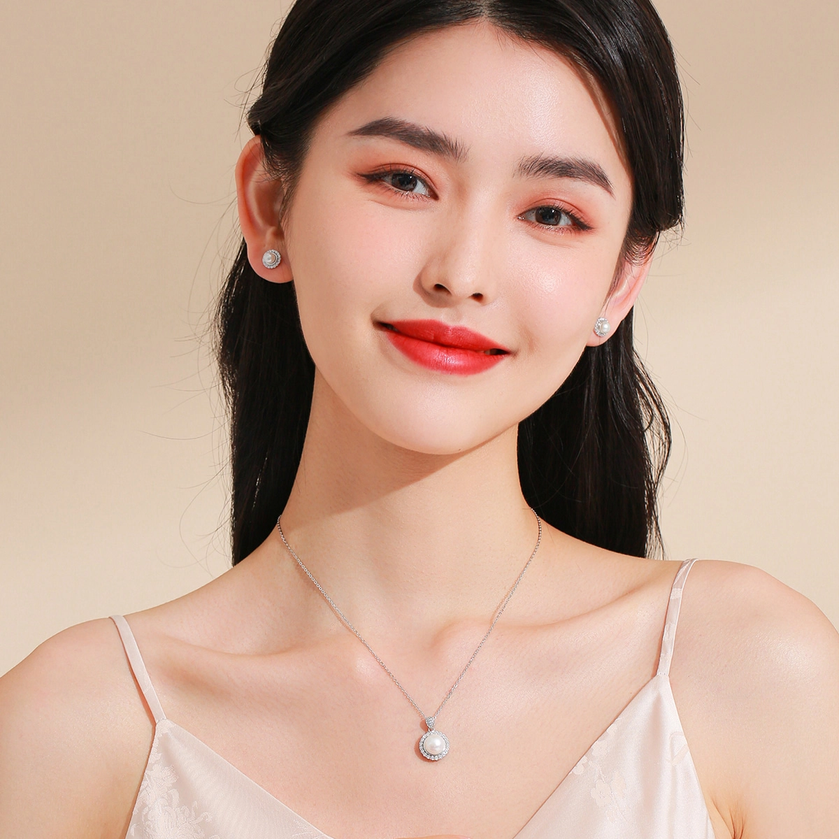 老庙 优雅圆兴灯泡优雅大气 淡水珍珠 耳钉 女款