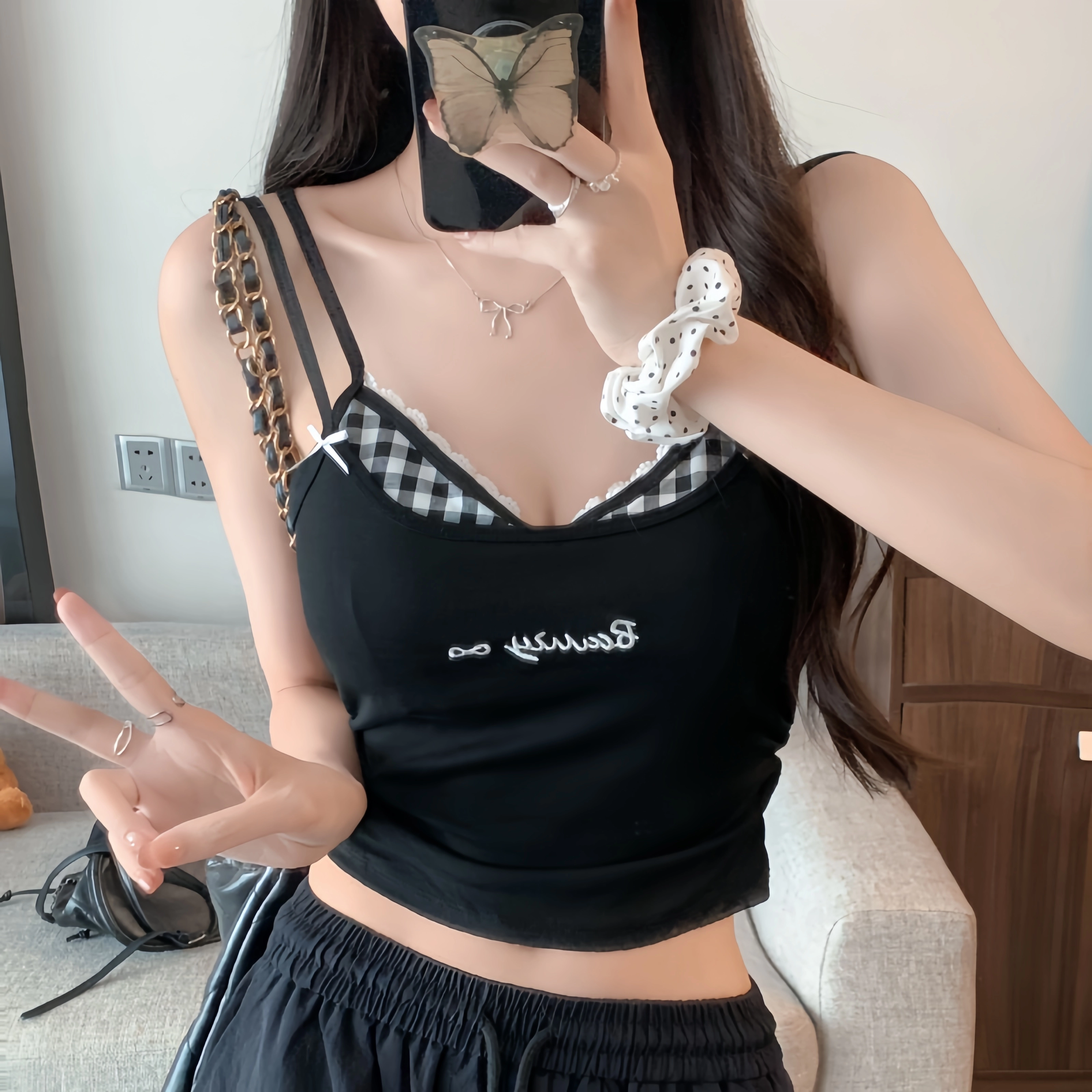 依钗 时尚撞色蕾丝格子假两件辣妹吊带 显瘦显胸大纯欲内搭背心 女款