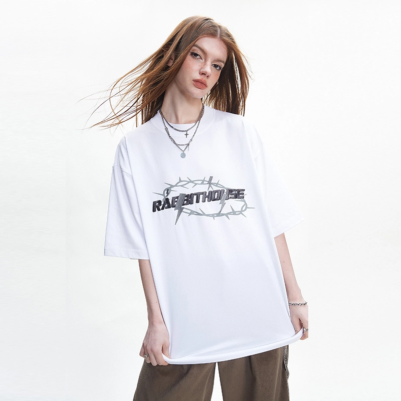 Rabbit House t T
